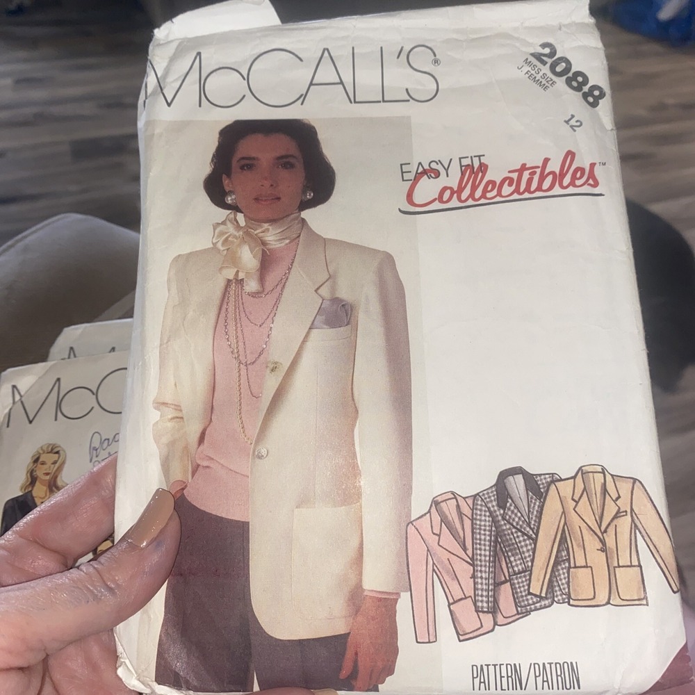 2088 Vintage McCalls SEWING Pattern Misses 1980s Lined Semi Fitted Jacket 12